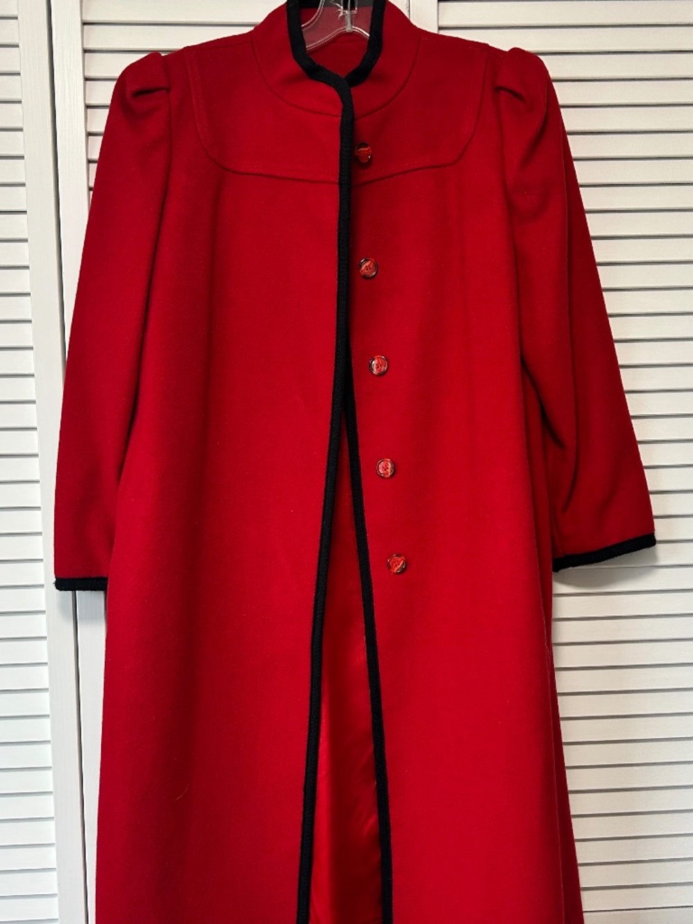 Vintage Jill Jr. Red 100% Pure Wool Winter Coat with Black Piping Size XS